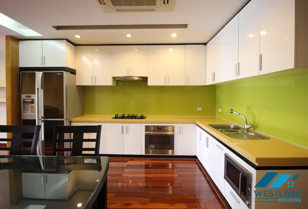 A modern 2 bedroom apartment lakeside for rent in Tay ho