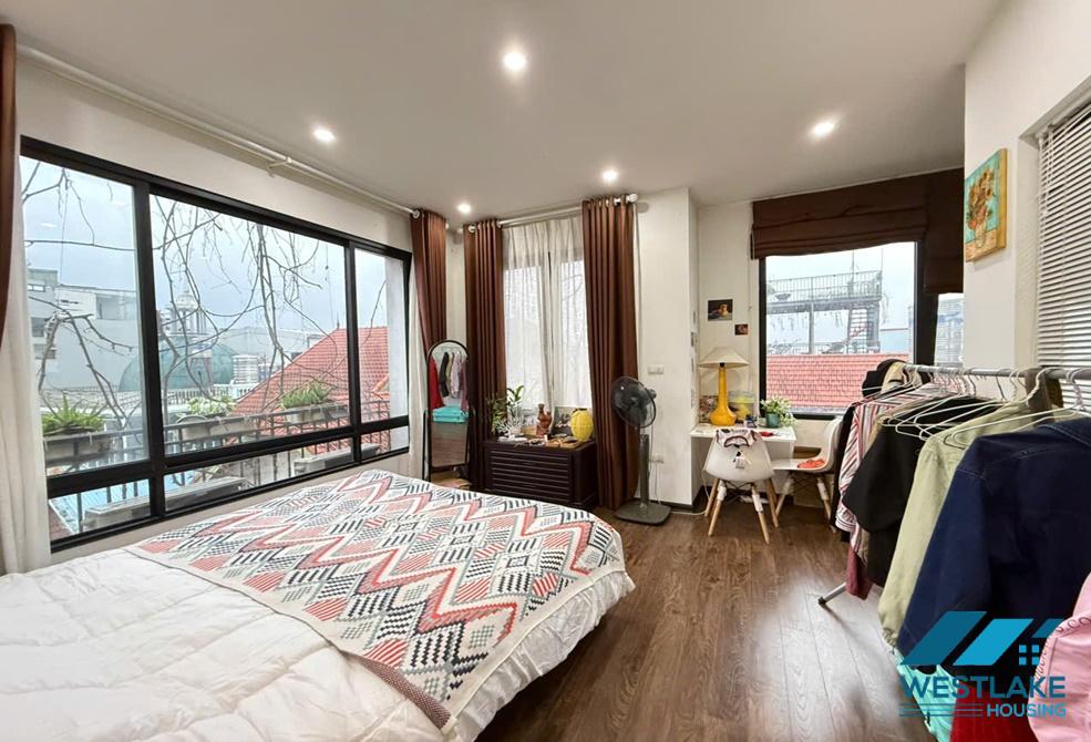 Super bright one bedroom apartment for rent in Tay Ho, Ha Noi