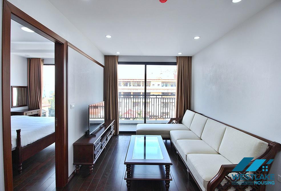 Căn Hộ 2 Phòng Ngủ Mới Cho Thuê Tại Phố Tô Ngọc Vân, Tây Hồ