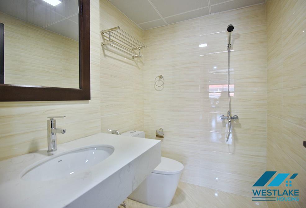 Căn Hộ 2 Phòng Ngủ Mới Cho Thuê Tại Phố Tô Ngọc Vân, Tây Hồ