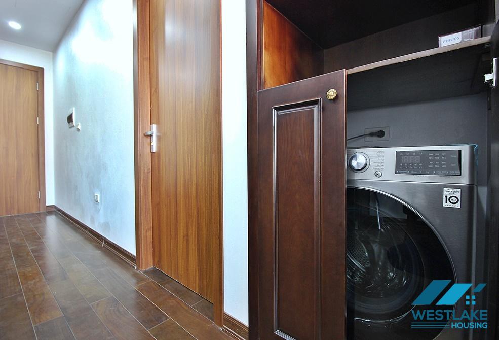 Căn Hộ 2 Phòng Ngủ Mới Cho Thuê Tại Phố Tô Ngọc Vân, Tây Hồ
