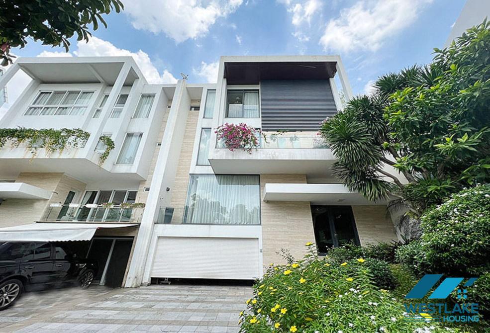 Cho thuê nhà đẹp và chất lượng tại khu Q, Ciputra, Hà Nội