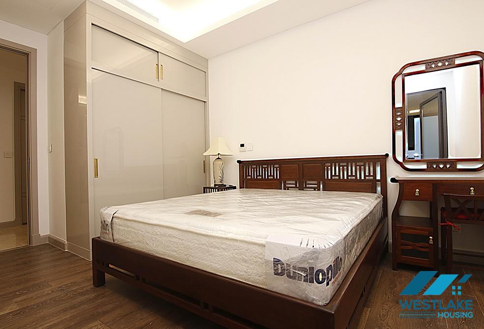 Căn hộ hai phòng ngủ cho thuê tại Sund Grand City, Tây Hồ.