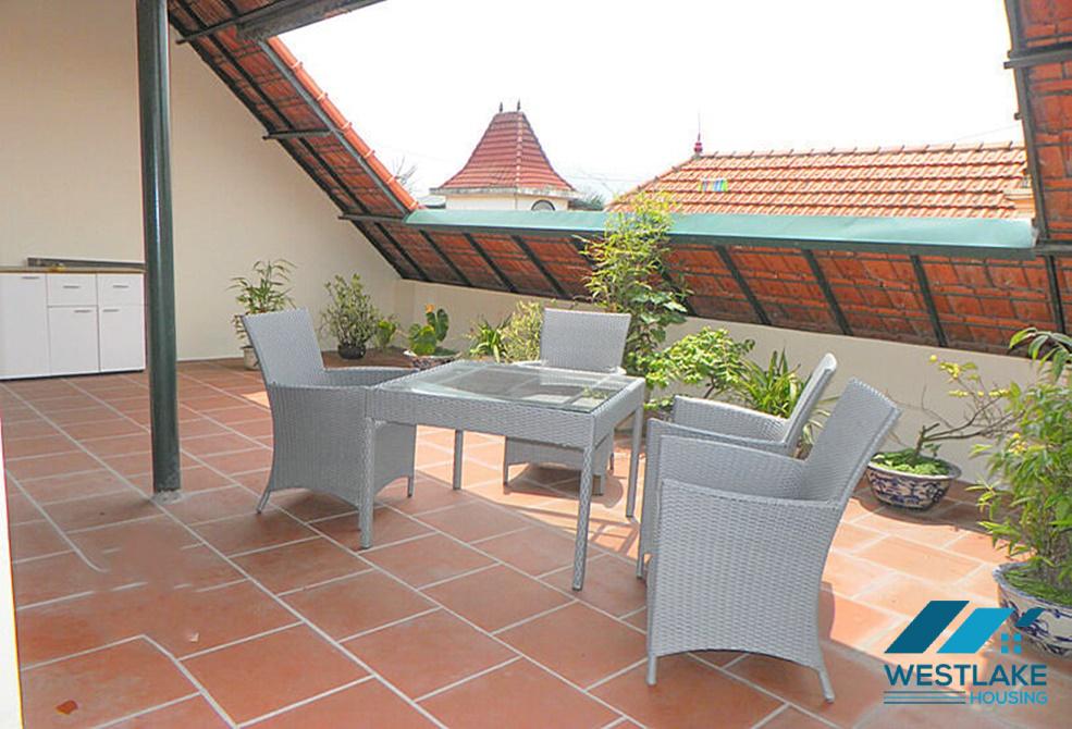 Cho Thuê Biệt Thự 5 Phòng Ngủ, Bể Bơi Rộng, Đẹp Thoáng Tại  Xóm Chùa Đăng Thai Mai, Tây Hồ, Hà Nội