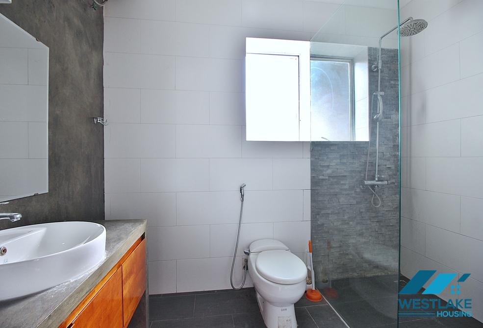 Ngôi Nhà 4 Phòng Ngủ Đẹp, Ban Công Rộng Thoáng Mát  Cho Thuê Tại Khu Vực Tây Hồ, Hà Nội