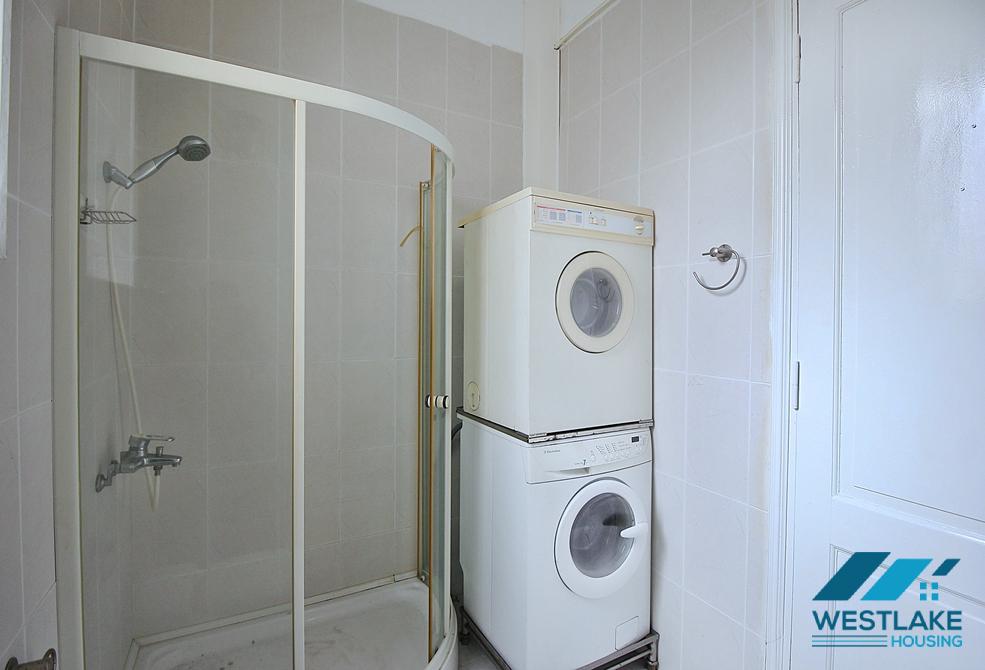 Ngôi Nhà 4 Phòng Ngủ Đẹp, Ban Công Rộng Thoáng Mát  Cho Thuê Tại Khu Vực Tây Hồ, Hà Nội