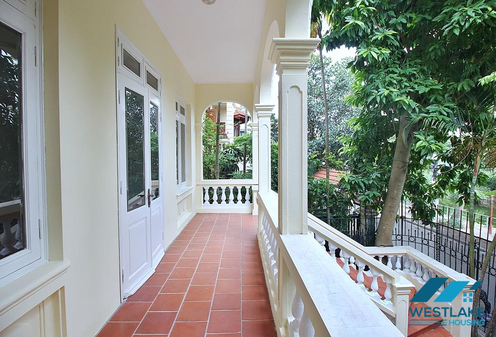 Ngôi Nhà 4 Phòng Ngủ Đẹp, Ban Công Rộng Thoáng Mát  Cho Thuê Tại Khu Vực Tây Hồ, Hà Nội