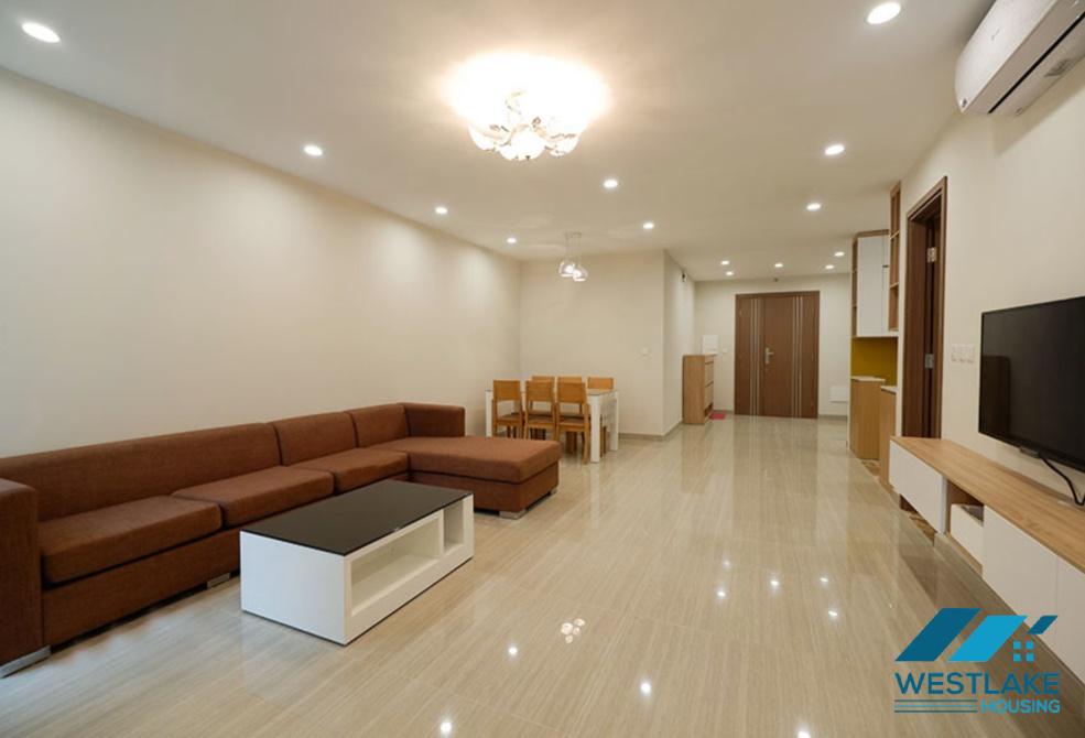 Căn hộ đầy đủ nội thất với 3 phòng ngủ tại Ciputra, Tây Hồ