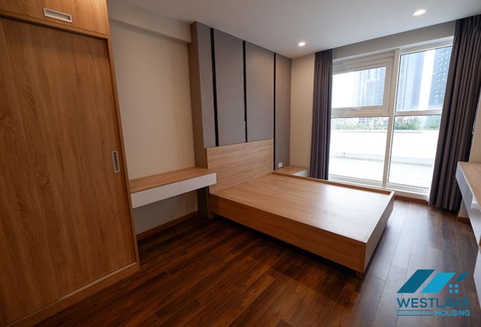 Căn hộ đầy đủ nội thất với 3 phòng ngủ tại Ciputra, Tây Hồ