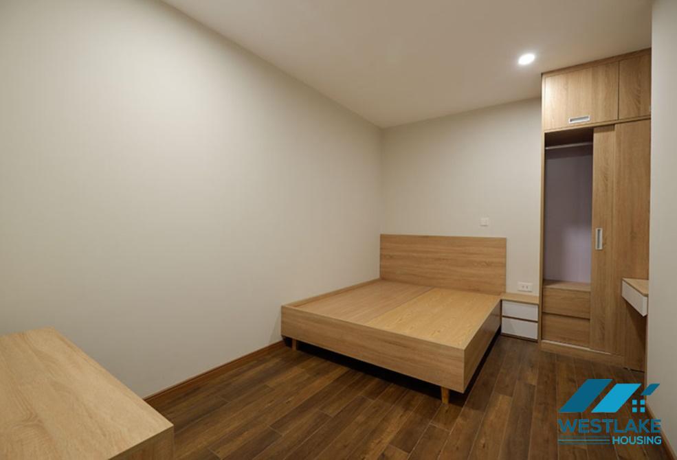 Căn hộ đầy đủ nội thất với 3 phòng ngủ tại Ciputra, Tây Hồ