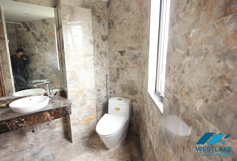 A nice 1 bedroom apartment with lake view in Vu mien, Tay ho