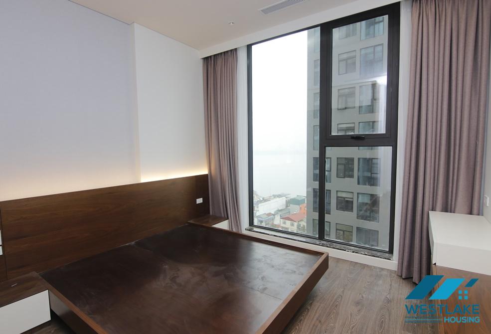 Cho thuê căn hộ 2 phòng ngủ sang trọng tại Sun Grand Tây Hồ