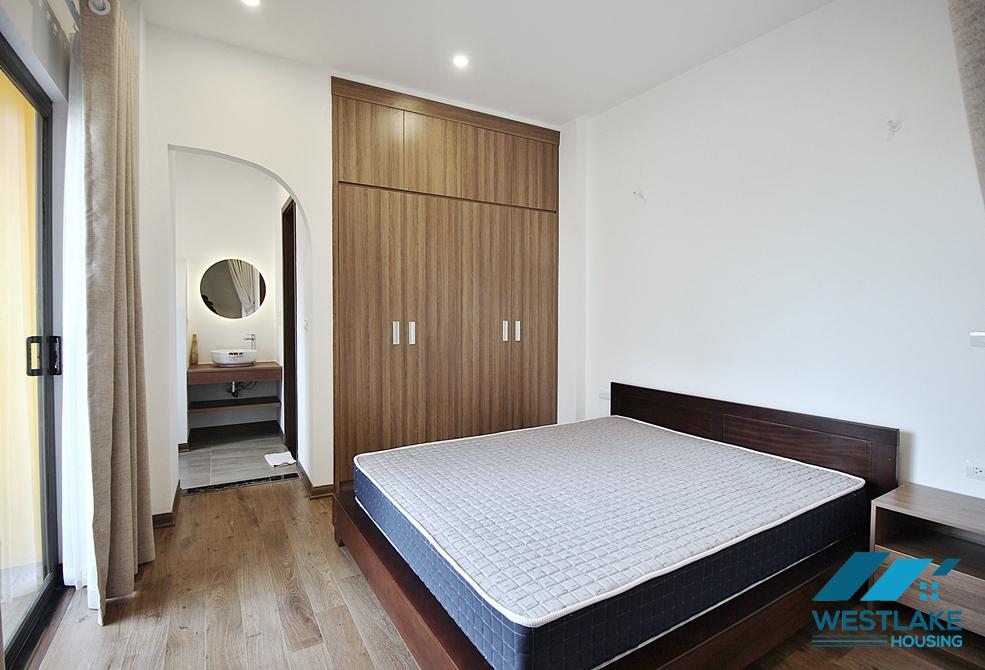 Căn Hộ Thông Tầng 1 Phòng Ngủ Đẹp, Hiện Đại Cho Thuê  trên phố Đặng Thai Mai, Tây Hồ