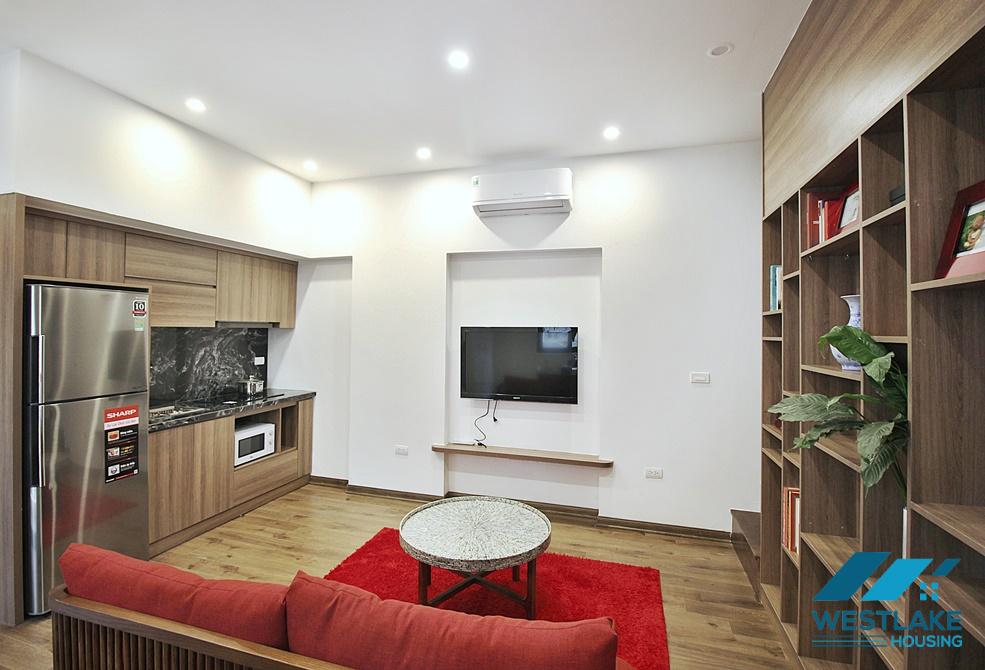 Căn Hộ Thông Tầng 1 Phòng Ngủ Độc Đáo Với Nội Thất Cao Cấp Cho Thuê Tại Tây Hồ, Hà Nội