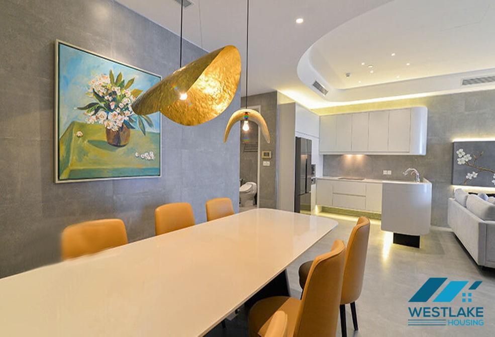 Cho thuê căn hộ 2 phòng ngủ tuyệt đẹp tại Sun Grand, Thụy Khuê, Ba Đình.