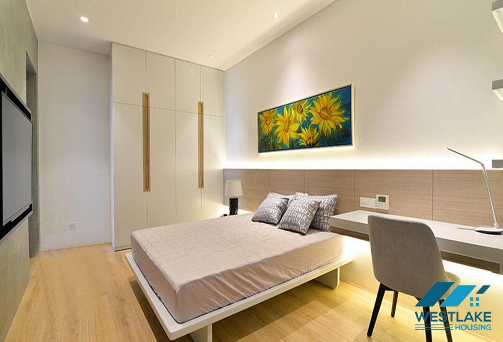 Cho thuê căn hộ 2 phòng ngủ tuyệt đẹp tại Sun Grand, Thụy Khuê, Ba Đình.