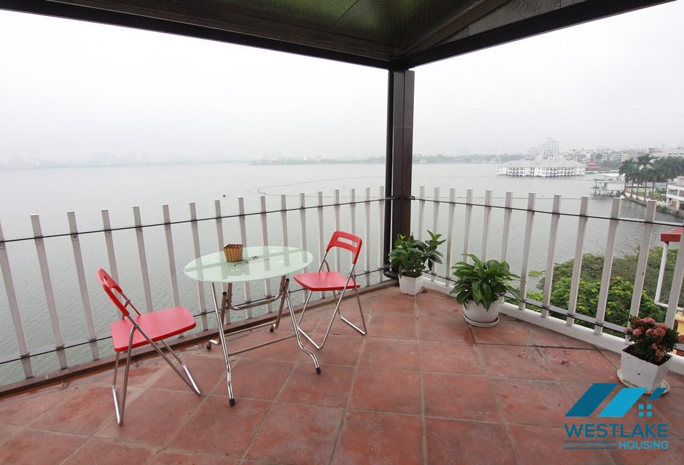 A balcony lakeview apartment in Vu mien, Tay ho
