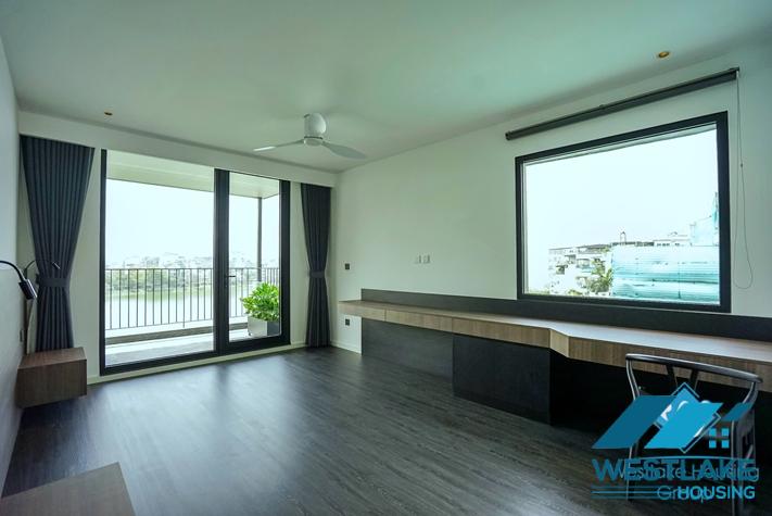 Cho Thuê Căn Hộ 4 Phòng Ngủ Đẹp, Hiện Đại, Ban Công Rộng View Hồ Tại Phố Quảng An, Tây Hồ