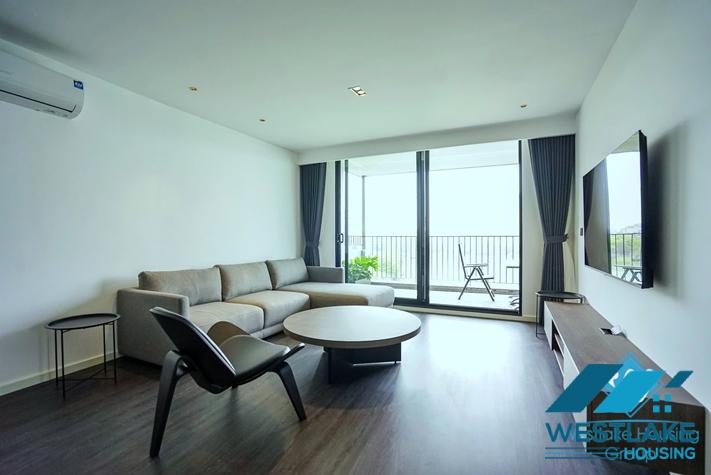 Cho Thuê Căn Hộ 4 Phòng Ngủ Đẹp, Hiện Đại, Ban Công Rộng View Hồ Tại Phố Quảng An, Tây Hồ