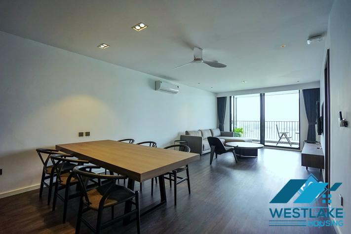 Cho Thuê Căn Hộ 4 Phòng Ngủ Đẹp, Hiện Đại, Ban Công Rộng View Hồ Tại Phố Quảng An, Tây Hồ