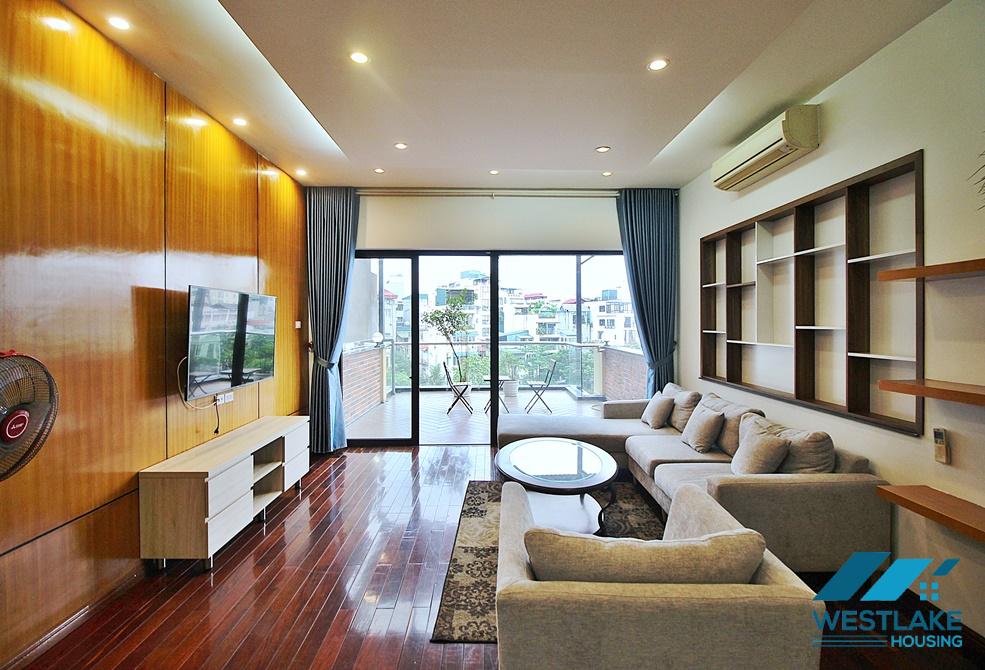  Lake view and spacious 3 beds apartment for lease in Vu Mien st, Tay Ho
