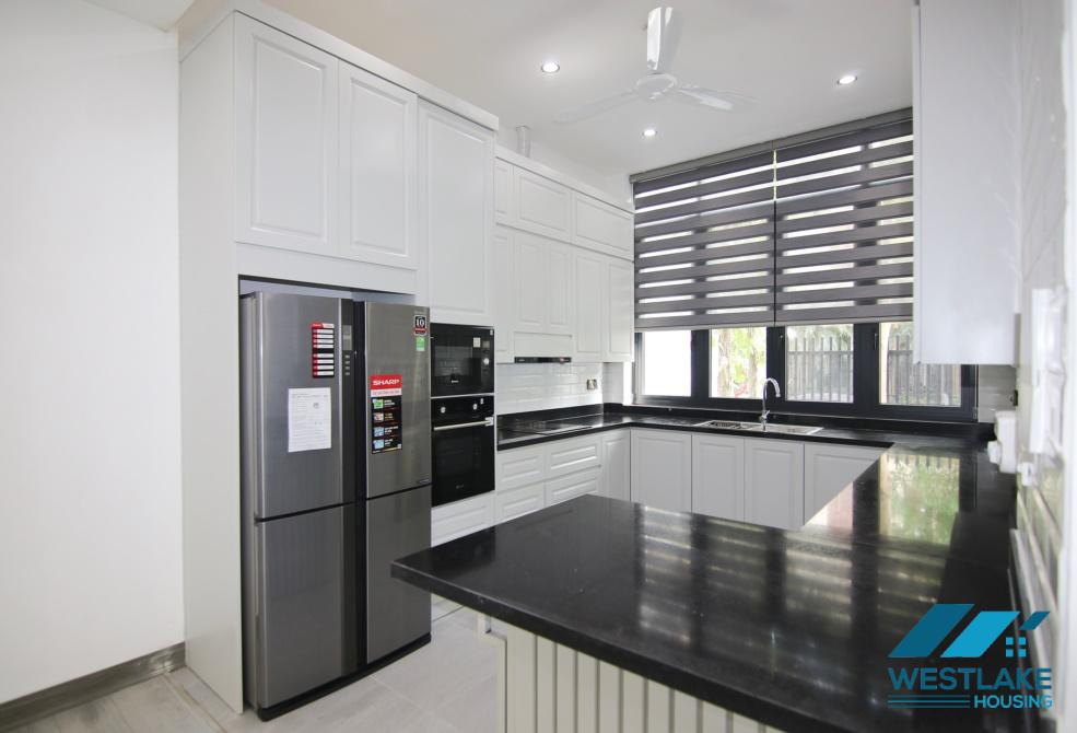 Cho thuê biệt thự góc 220m2, 3 tầng, 5 phòng ngủ, đầy đủ nội thất, gần trường quốc tế UNiS