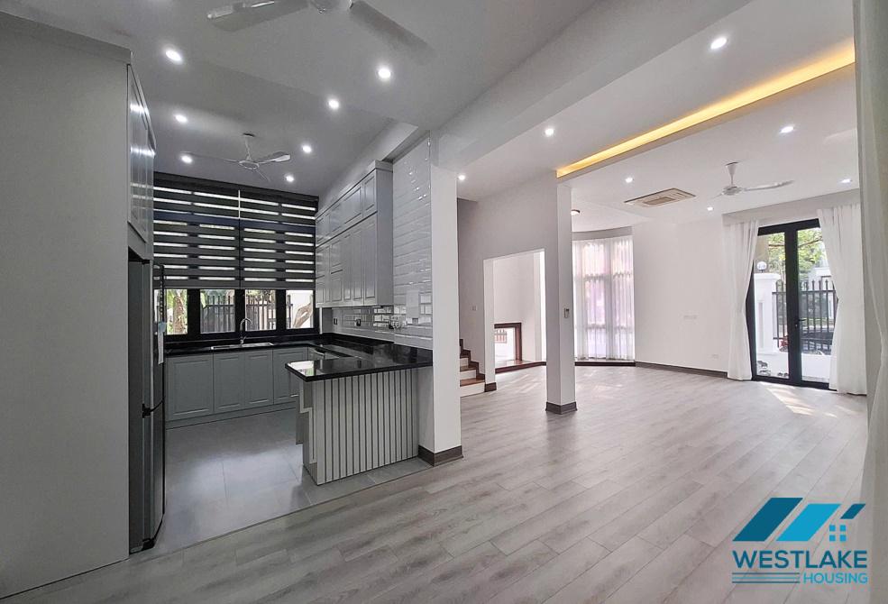 Cho thuê biệt thự góc 220m2, 3 tầng, 5 phòng ngủ, đầy đủ nội thất, gần trường quốc tế UNiS