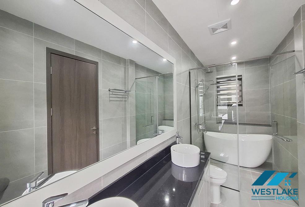 Cho thuê biệt thự góc 220m2, 3 tầng, 5 phòng ngủ, đầy đủ nội thất, gần trường quốc tế UNiS