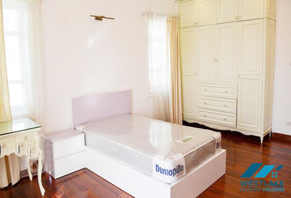 Biệt thự 5 phòng ngủ tuyệt đẹp có HỒ BƠI cho thuê tại Ciputra, Hà Nội