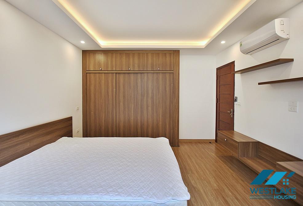 An excellent and charming apartment with 2 bedrooms for rent on Xuan Dieu