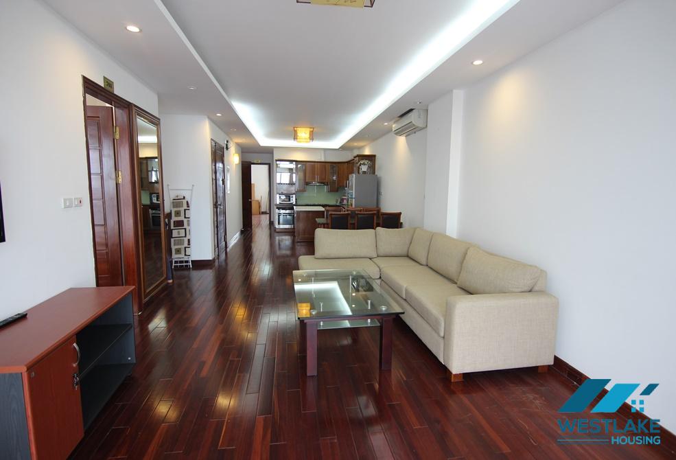 Rental 3 bedroom apartment with lake view in Xuan Dieu Tay Ho
