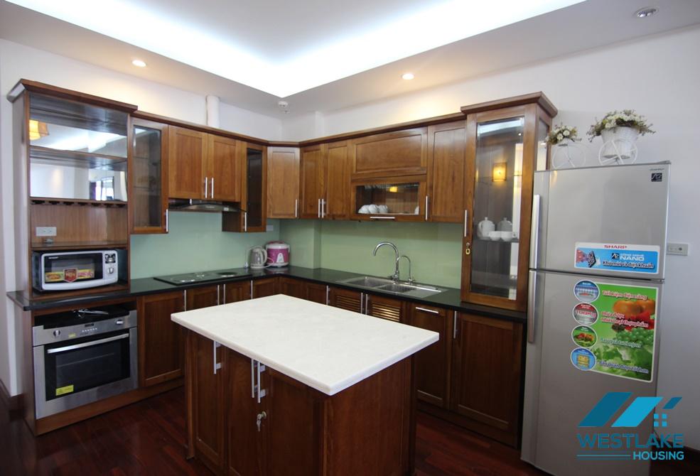 Rental 3 bedroom apartment with lake view in Xuan Dieu Tay Ho