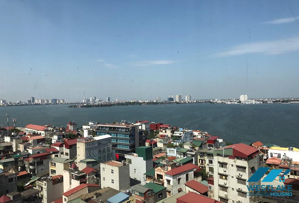 Cho thuê căn hộ 1 phòng ngủ view hồ tại Sun Grand Thụy Khuê, Ba Đình