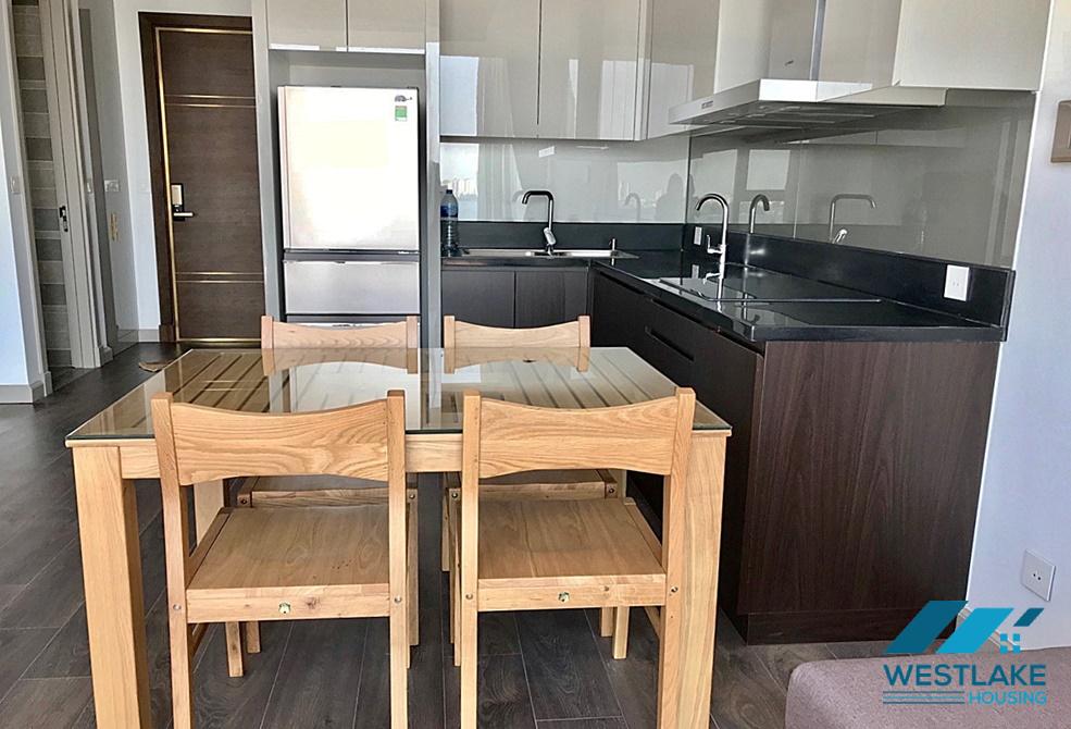 Cho thuê căn hộ 1 phòng ngủ view hồ tại Sun Grand Thụy Khuê, Ba Đình