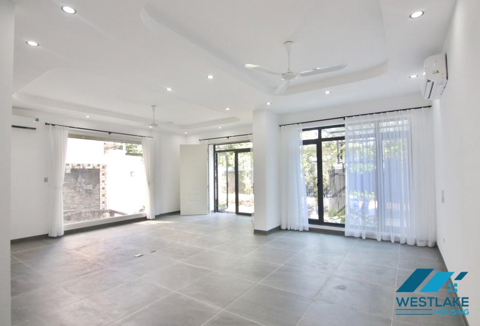 Biệt thự đẹp mới cải tạo gần Trường UNIS