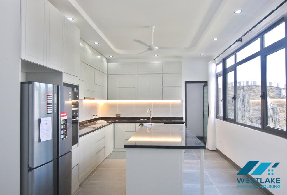 Biệt thự đẹp mới cải tạo gần Trường UNIS