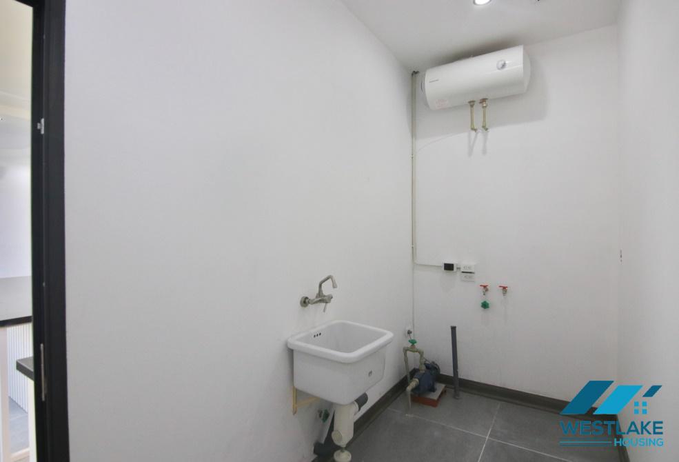 Biệt thự đẹp mới cải tạo gần Trường UNIS
