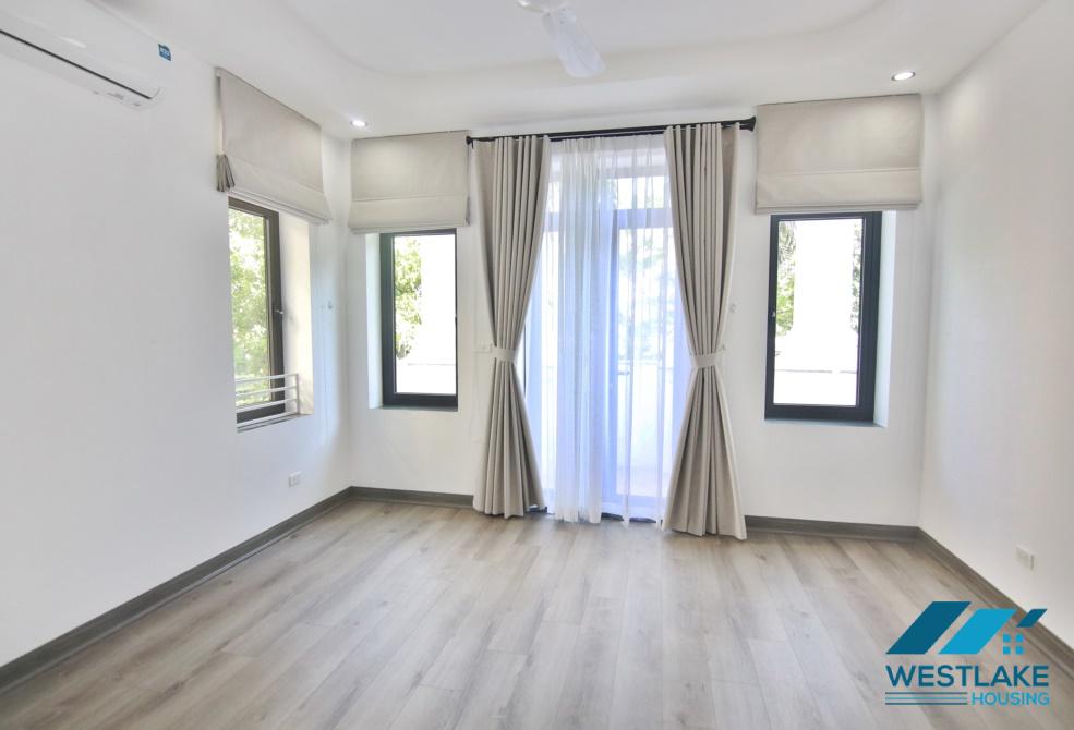 Biệt thự đẹp mới cải tạo gần Trường UNIS