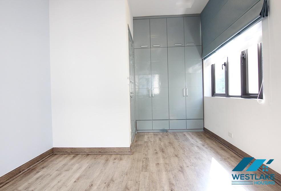Một ngôi nhà mới được cải tạo theo phong cách hiện đại cho thuê tại Khu D Ciputra