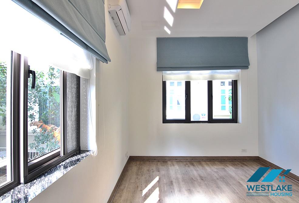 Một ngôi nhà mới được cải tạo theo phong cách hiện đại cho thuê tại Khu D Ciputra