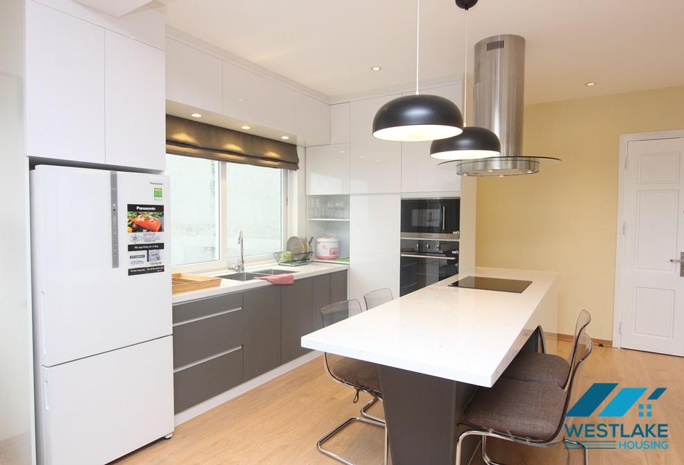 Stunning apartment on high floor for rent in the heart of Tay Ho, Hanoi