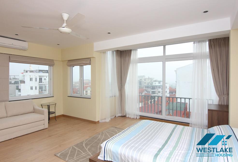 Stunning apartment on high floor for rent in the heart of Tay Ho, Hanoi