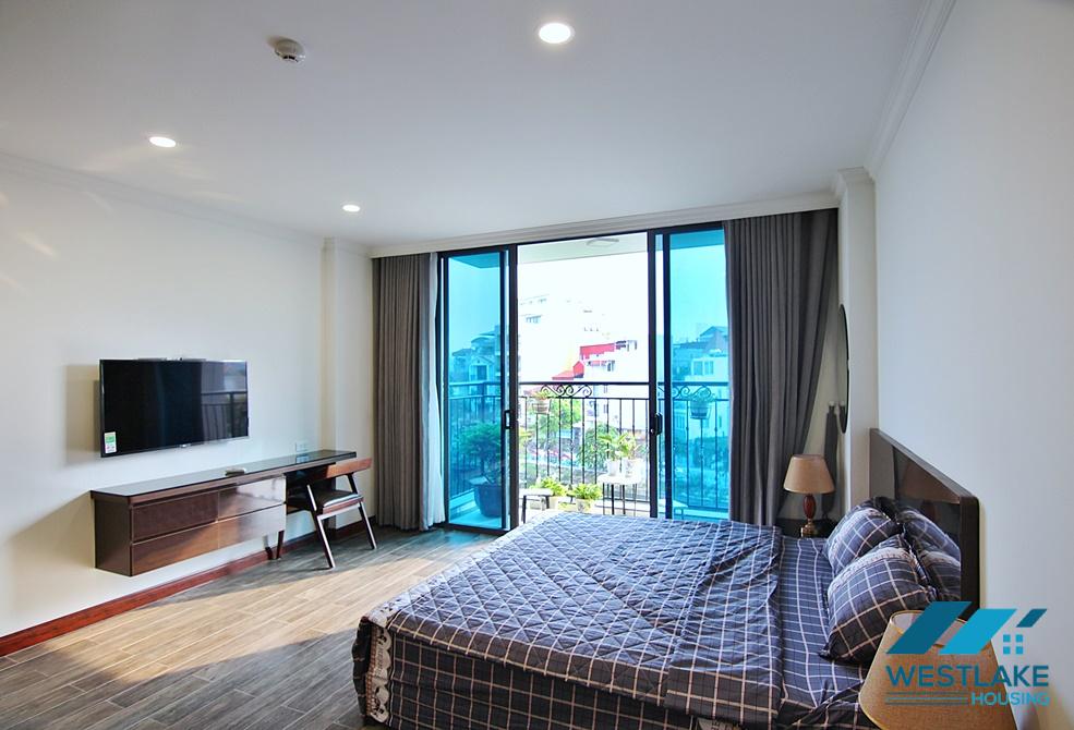 A new studio with nice lake view in Vu mien, Tay ho