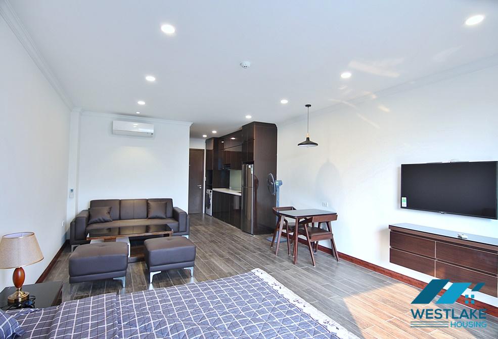A new studio with nice lake view in Vu mien, Tay ho