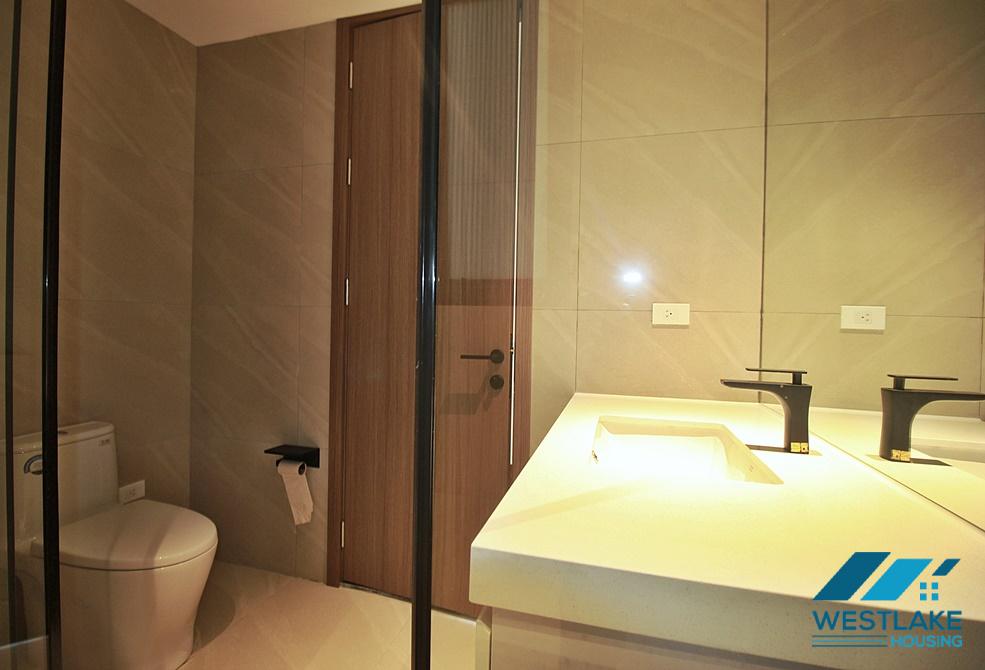 Cho Thuê Nhà 4 Phòng Ngủ Đẹp, Ban Công, Bể Bơi, Sân Vườn Rộng Thoáng Sáng Tại Tô Ngọc Vân, Tây Hồ