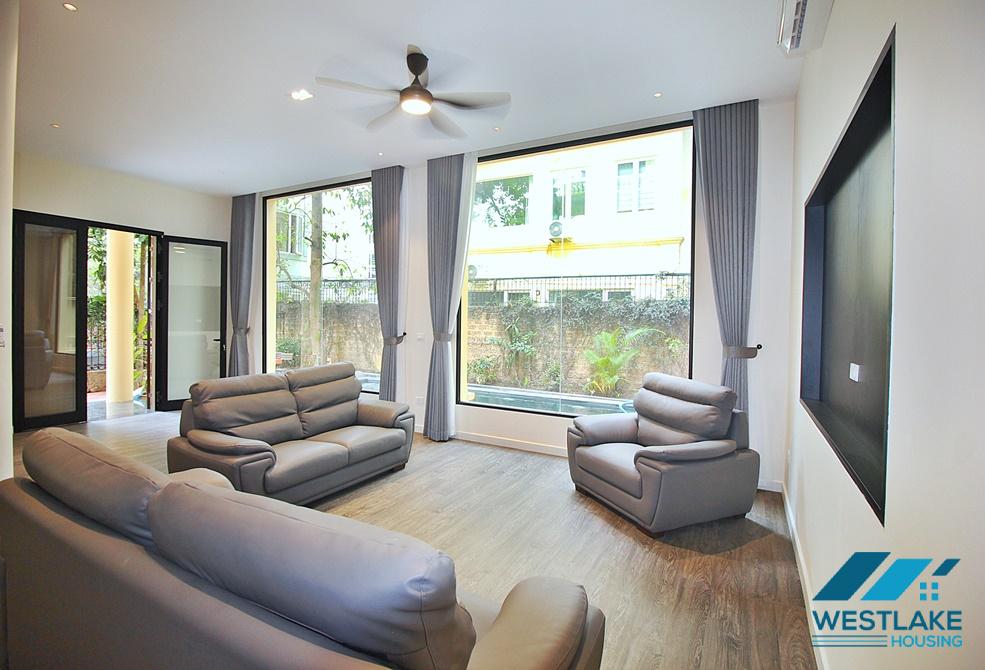 Cho Thuê Nhà 4 Phòng Ngủ Đẹp, Ban Công, Bể Bơi, Sân Vườn Rộng Thoáng Sáng Tại Tô Ngọc Vân, Tây Hồ