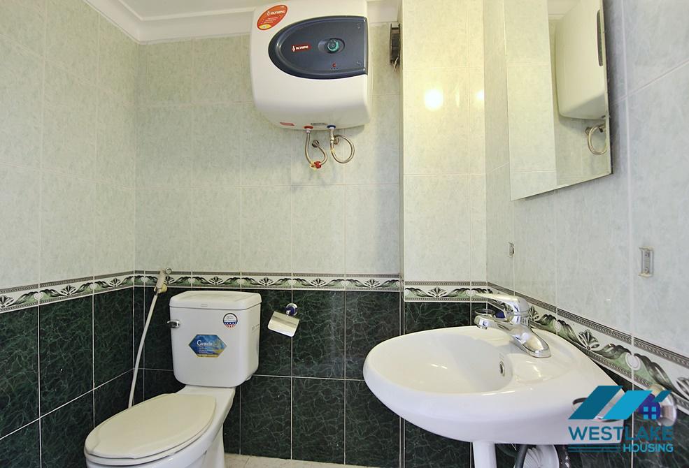 Cho Thuê Nhà 5 Phòng Ngủ, Hồ Bơi Trong Nhà, Khu Vực Yên Tĩnh Tại Tây Hồ, Hà Nội