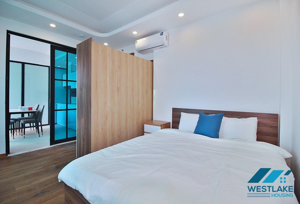 Cho Thuê Căn Hộ Một Phòng Ngủ Mới Có Ban Công Rộng Thoáng Tại Phố Vũ Miên, Tây Hồ, Hà Nội