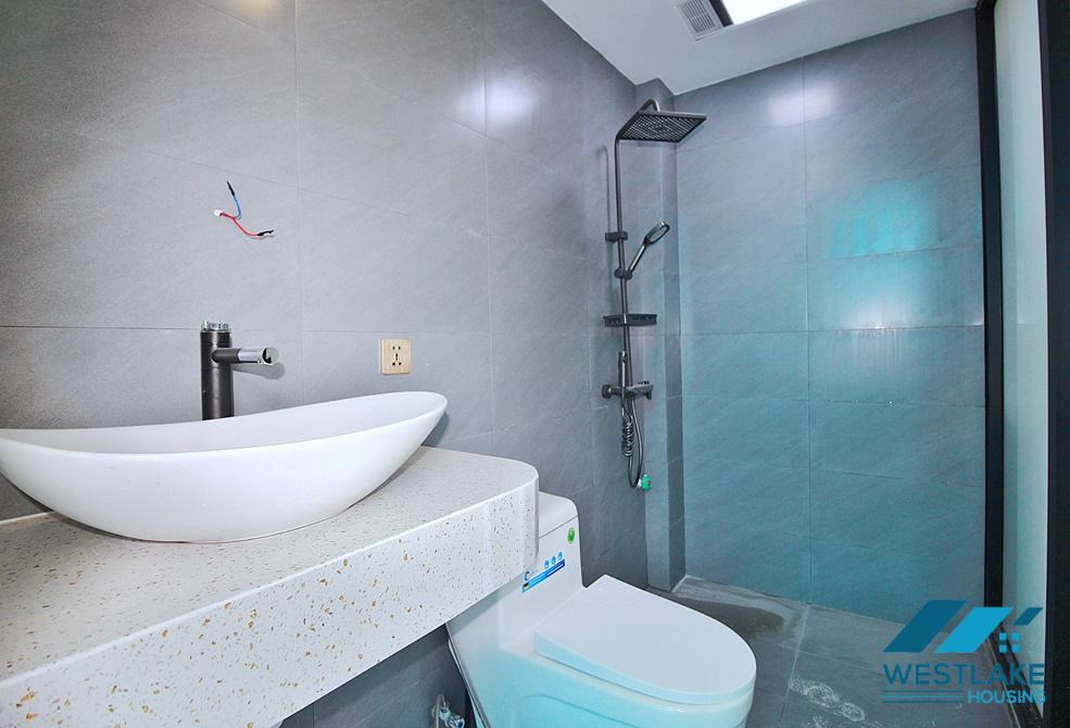 Cho Thuê Căn Hộ Một Phòng Ngủ Mới Có Ban Công Rộng Thoáng Tại Phố Vũ Miên, Tây Hồ, Hà Nội