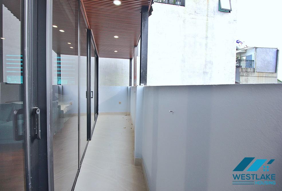 Căn Hộ Studio Rộng Đẹp Sáng Thoáng Đẹp Cho Thuê Tại Khu vực Yên Phụ, Tây Hồ, Hà Nội